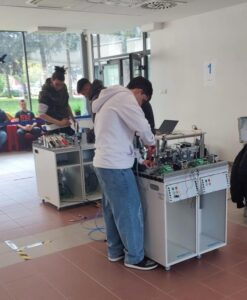 Mladý mechatronik 1403